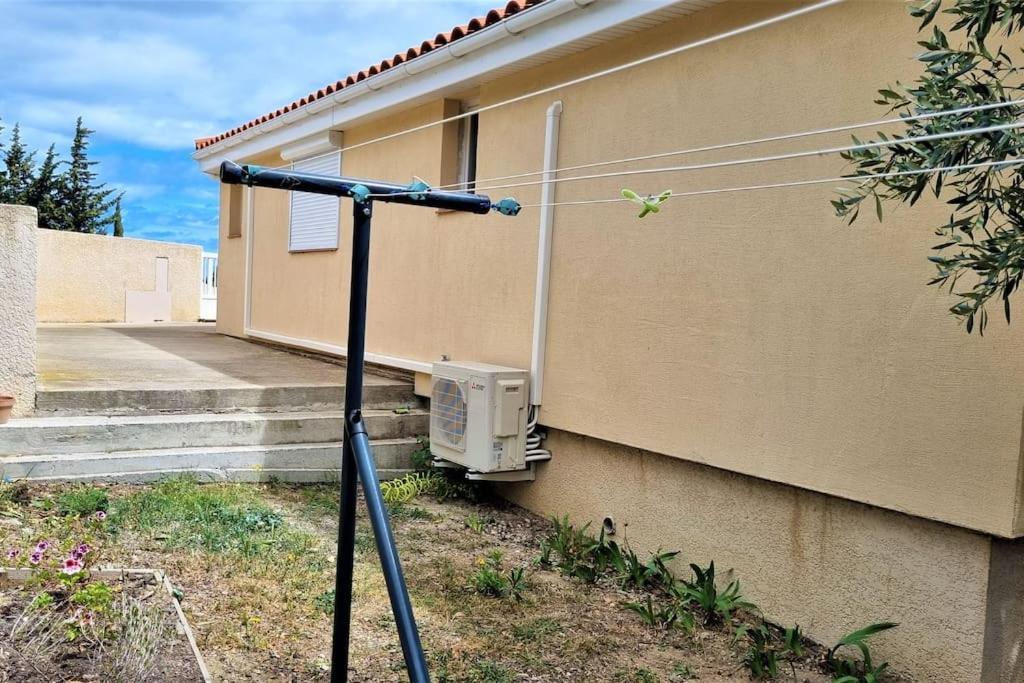 Charmante Maison, Idealement Situee Fitou Exterior photo